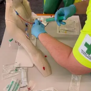 Impressionen aus dem 1. Notfallsanitäter:innen-Lehrgang des Grünen Kreuzes Steiermark